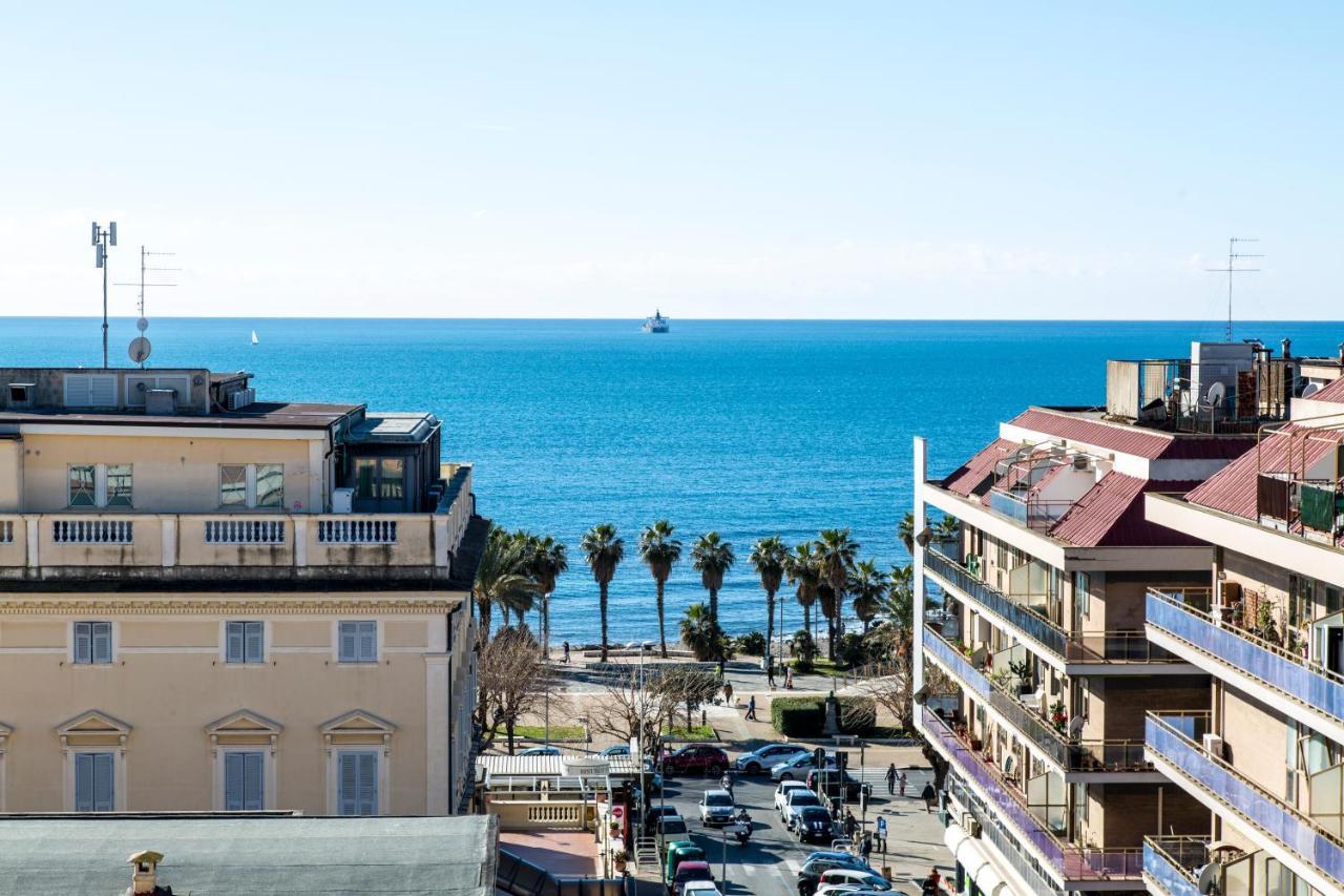 Alloggio Turistico Port Inn Civitavecchia Bagian luar foto