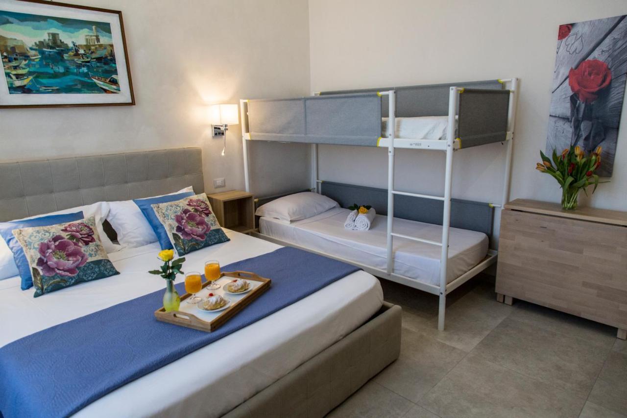 Alloggio Turistico Port Inn Civitavecchia Bagian luar foto